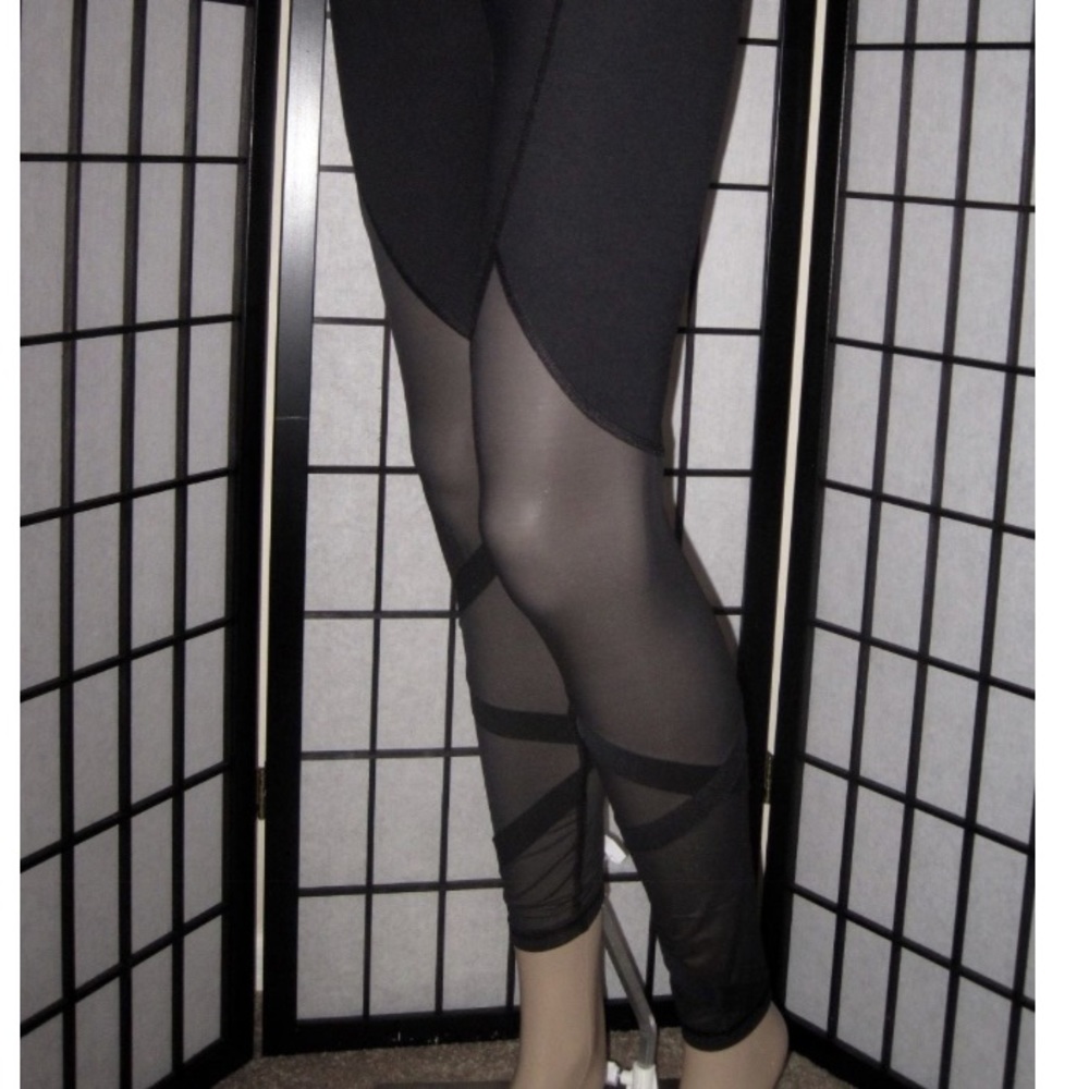 Victoria’s Secret Sport Knockout Tight